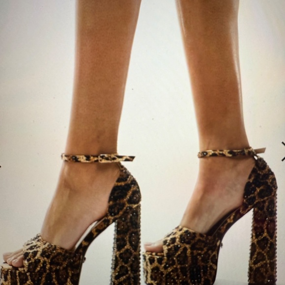 JUST ARRIVED; Azalea Wang Wilmore Leopard Rhinestone Platform SZ 10 Orig $190 - Picture 2 of 15